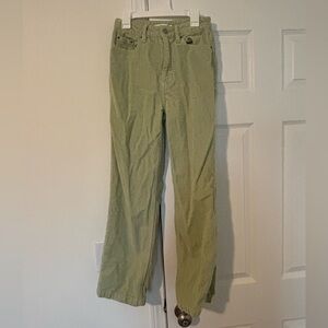 PacSun 90’s boyfriend pistachio color corduroy pant
24 in. waist & 37 in. length